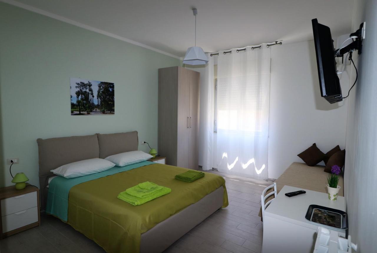 B&B D'Orleans Palermo Bagian luar foto